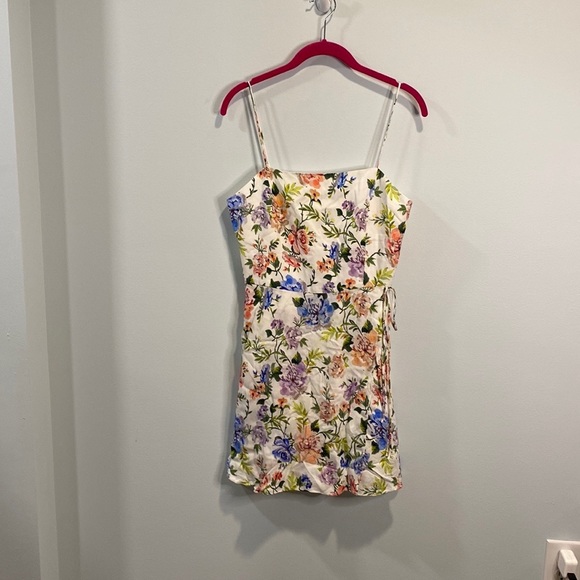 Alice + Olivia Trixie Floral Mini Dress 8 - Picture 3 of 5